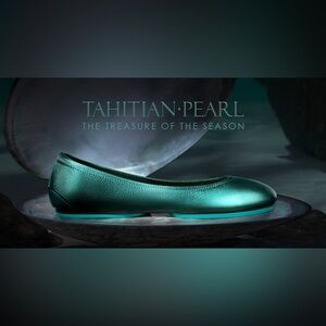 never worn limited edition “ Tahitian Pearl” Tieks by Gavrieli